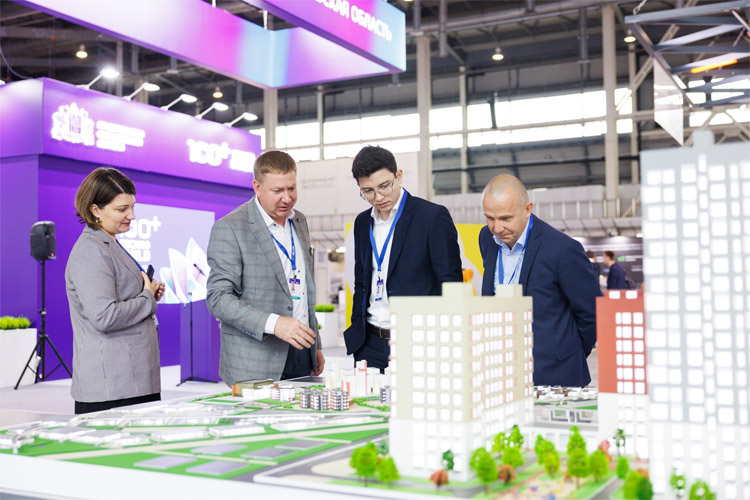 100+ TechnoBuild 2025